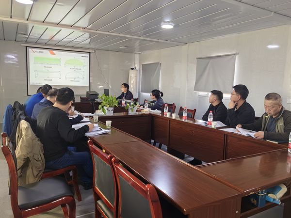 陜煤建設(shè)天工公司新疆第一項目部儲煤棚鋼結(jié)構(gòu)網(wǎng)架超危大工程一次性通過專家論證