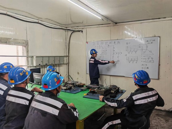 陜煤建設洗選煤運營公司紅柳林洗煤廠項目部： 金秋碩果迎豐收 “排查+考核”強基礎