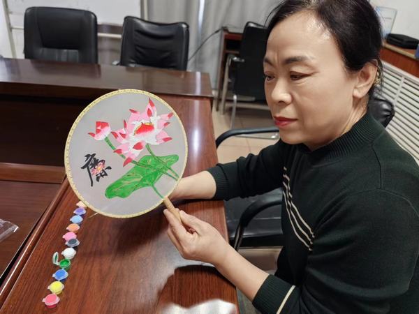 陜煤建設(shè)洗選煤運營公司檸條塔運營項目部開展：“巧手抒廉情，清風揚正氣”主題趣味手工活動