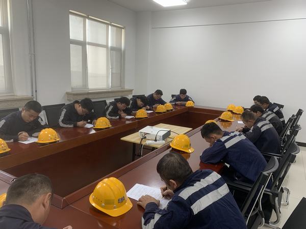 陜煤建設(shè)洗選煤運(yùn)營(yíng)公司神渭首端運(yùn)營(yíng)項(xiàng)目部：多措并舉保生產(chǎn)，齊抓共管守安全