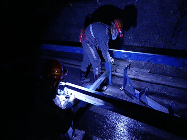 陜煤建設(shè)機(jī)安裝公司涌鑫項(xiàng)目部：春節(jié)不停工，全力以赴搶工期