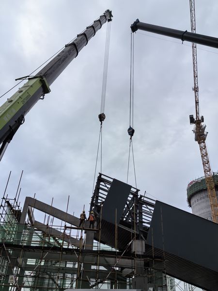 陜煤建設(shè)天工公司“雙機抬吊”貫通點火“主動脈”