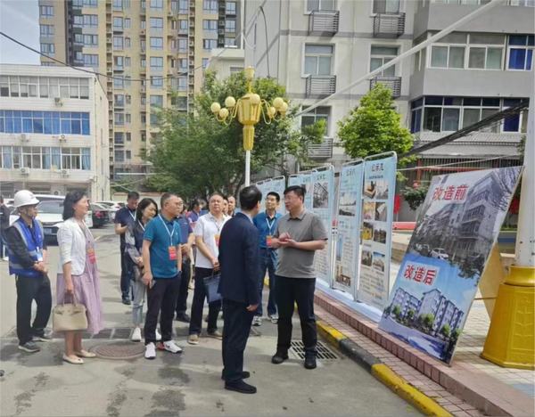 西安市新城區(qū)人大代表、政協(xié)委員蒞臨陜煤建設(shè)新城公司干休所項(xiàng)目進(jìn)行調(diào)研