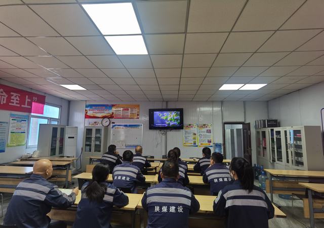 陜煤建設(shè)洗選煤運(yùn)營公司紅柳林洗煤廠項(xiàng)目部黨支部：強(qiáng)化紀(jì)律意識(shí) 檢驗(yàn)學(xué)習(xí)成效