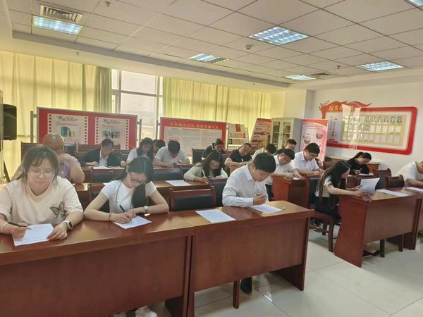 陜煤建設煤礦運營服務分公司：開展“六五”環(huán)境日環(huán)保宣傳活動