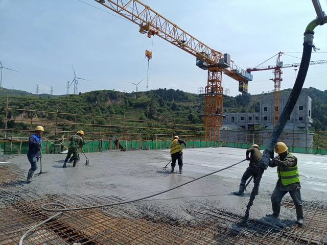 陜煤建設(shè)韓城分公司土建十一項(xiàng)目部：“雙輪驅(qū)”按下施工快鍵，“三維度”掀起建設(shè)熱潮