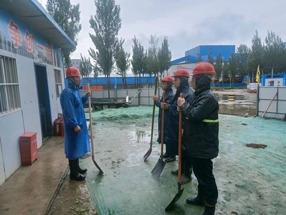 陜煤建設韓城分公司土建十二項目部:提高防汛意識 筑牢防汛堤壩