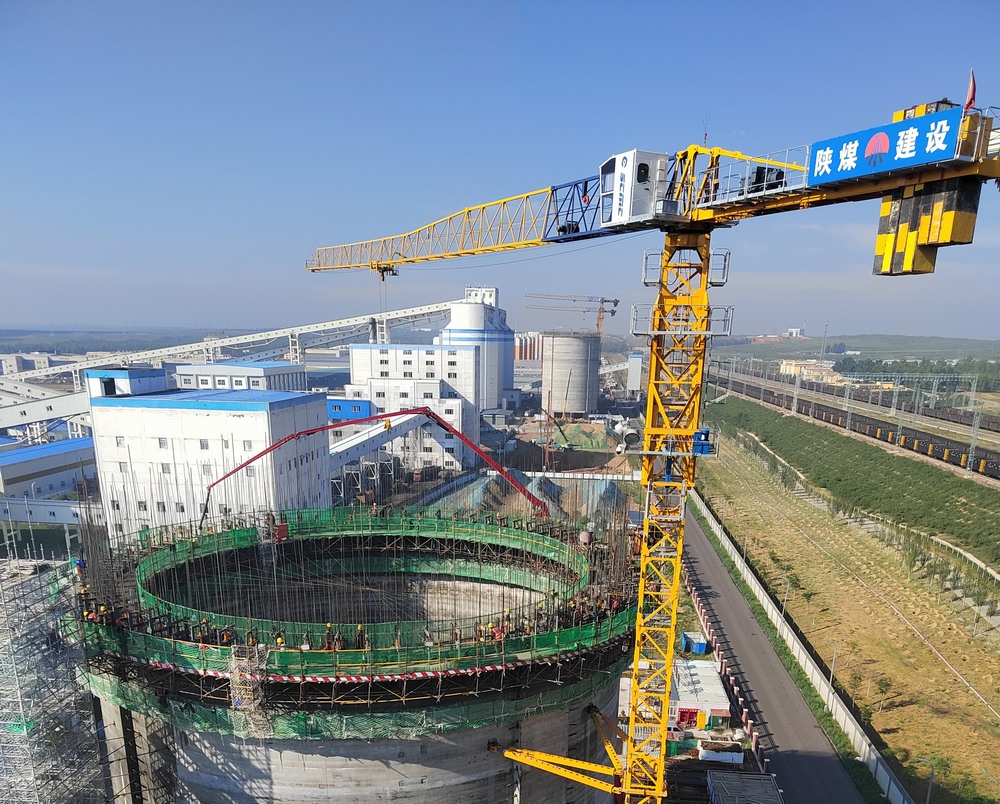 陜煤建設(shè)第二直屬項(xiàng)目部：滑模施工戰(zhàn)正酣，全力沖刺保進(jìn)度