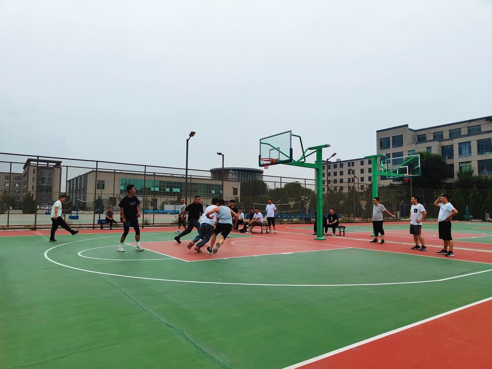 陜煤建設(shè)內(nèi)蒙古分公司開展“走進秋天”趣味運動會