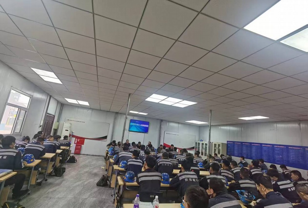 陜煤建設洗選煤運營公司紅柳林洗煤廠項目部： 織密管理“顆粒度”  打好安全“收官戰(zhàn)”