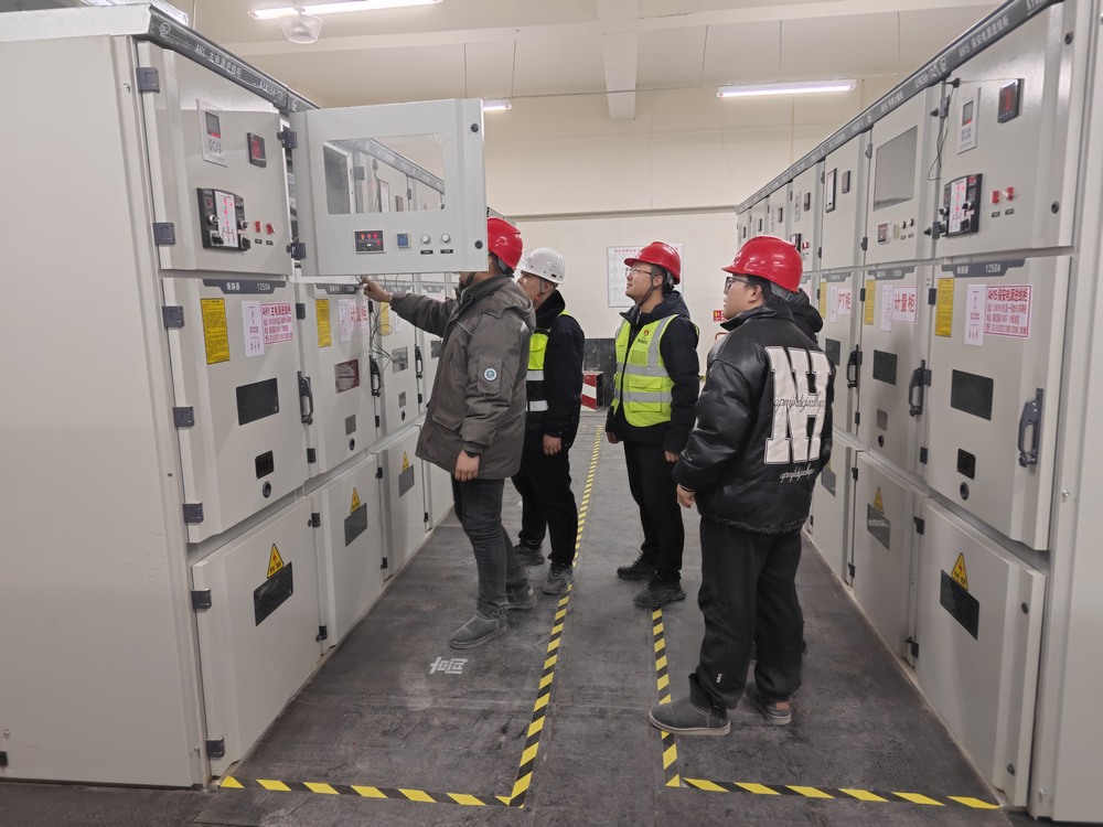 陜煤建設(shè)銅煤公司泰寶酒店式公寓項(xiàng)目“喜迎”送電 展現(xiàn)高效執(zhí)行力。