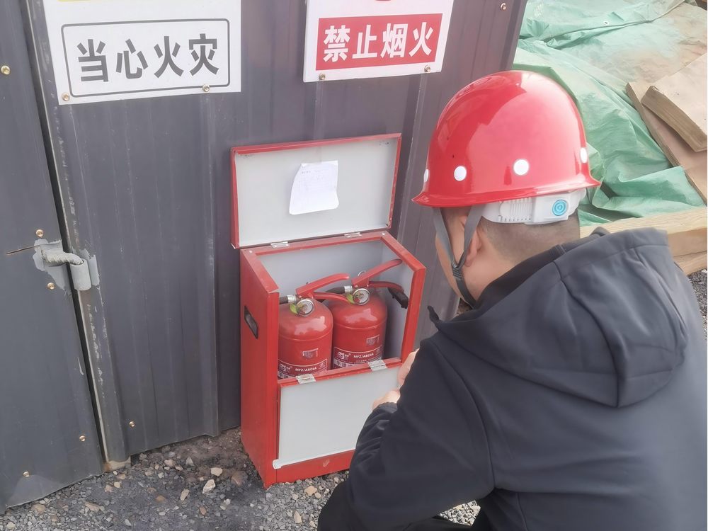 陜煤建設機電安裝公司：緊握安全生產(chǎn)之舵，揚帆穩(wěn)健航程