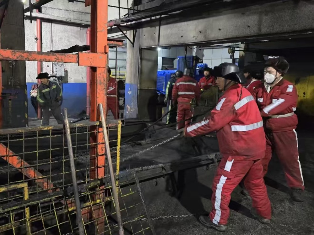 陜煤建設(shè)機(jī)電安裝公司曹家灘項(xiàng)目部：提前8小時(shí)完成春節(jié)檢修任務(wù)