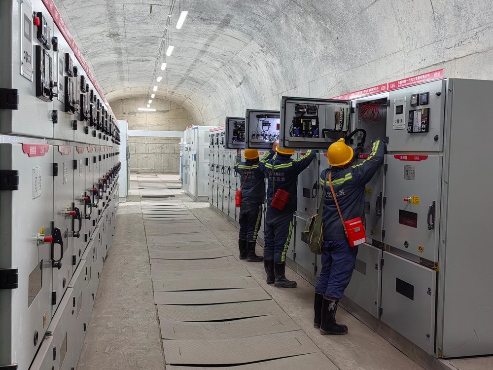 陜煤建設(shè)機(jī)電安裝公司酒鋼項(xiàng)目部：電氣安裝圓滿收官，安全質(zhì)量鑄就口碑