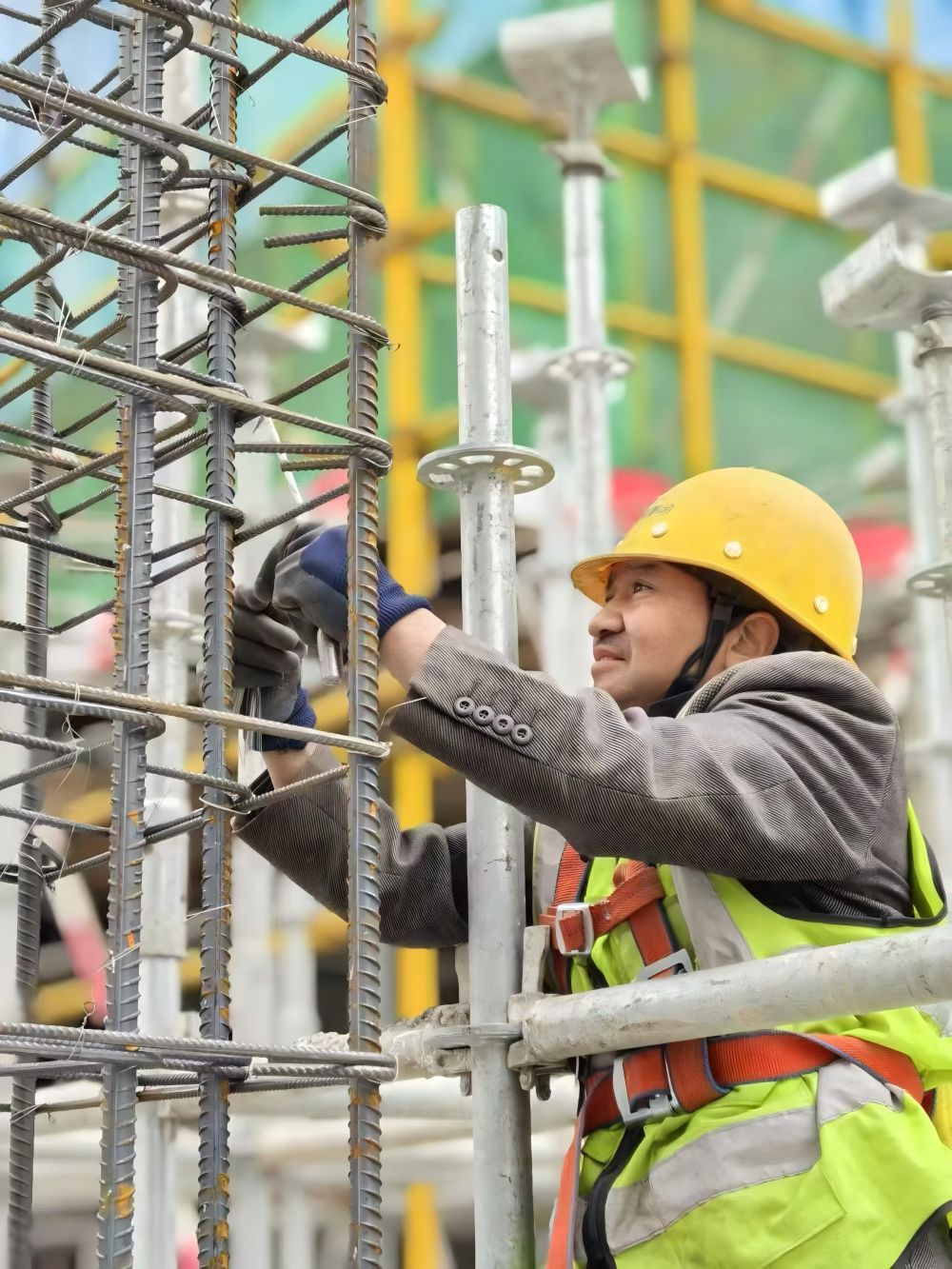 陜煤建設天工公司土建第九項目部：春風勁吹施工忙，李家溝風井項目加速前行