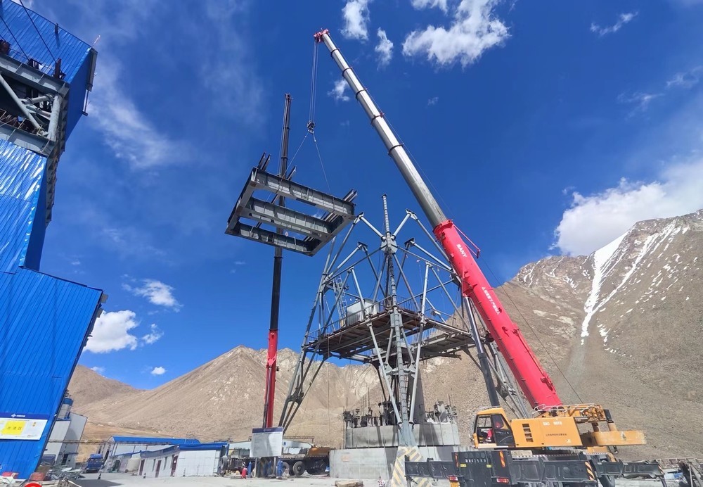 陜煤建設(shè)礦建三公司天山（二號井）項目部Ⅵ型井架拆除工作圓滿完成