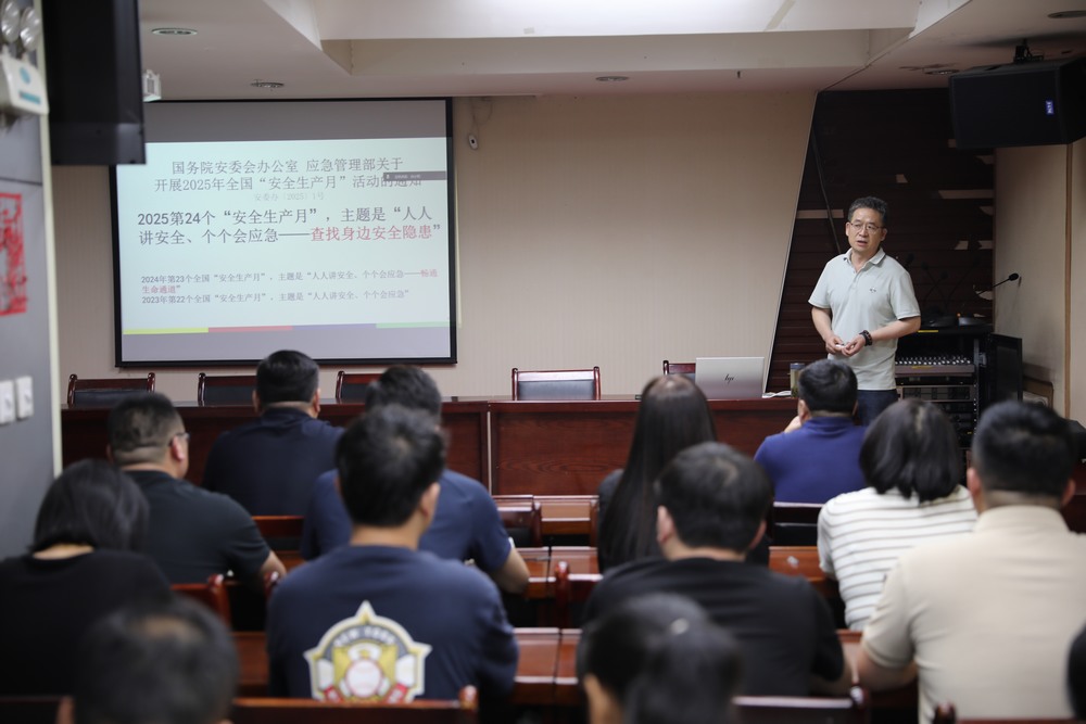 陜煤建設路橋分公司以宣傳為墨，繪就安全發(fā)展新圖景