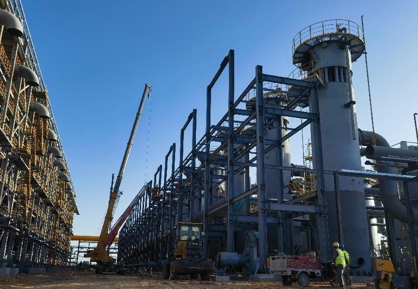 陜煤建設西北分公司土建第一項目部：熱解裝置管廊2鋼結構安裝任務圓滿完成