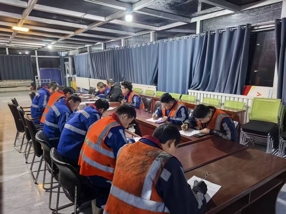 陜煤建設(shè)洗選煤運(yùn)營(yíng)公司第二項(xiàng)目部：攥緊“三抓手”  筑牢安全堤