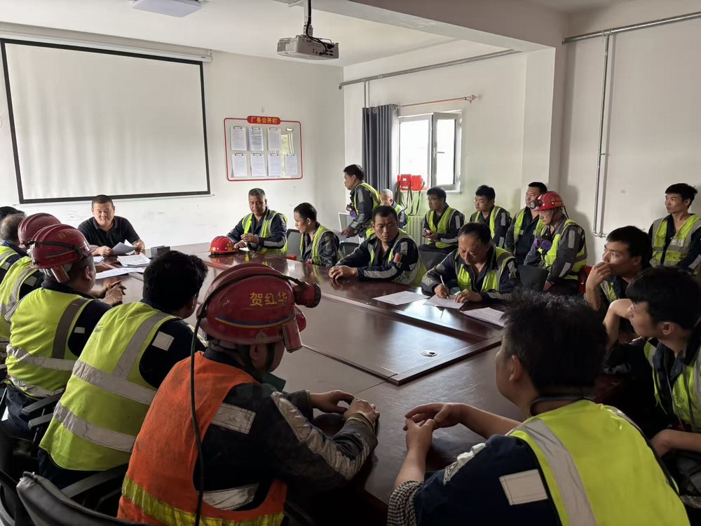 陜煤建設(shè)洗選煤運(yùn)營(yíng)公司第五項(xiàng)目部：“四個(gè)強(qiáng)化” 打好歲末年初安全生產(chǎn)主動(dòng)仗